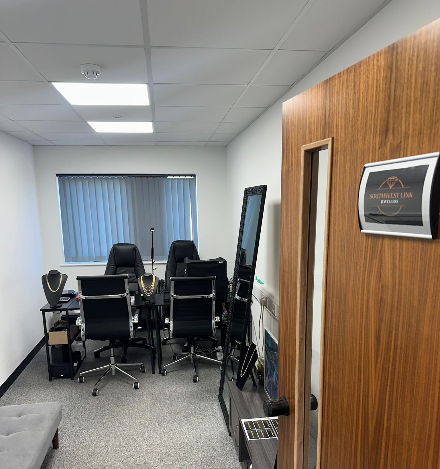 Southwest Link Jewellers Office